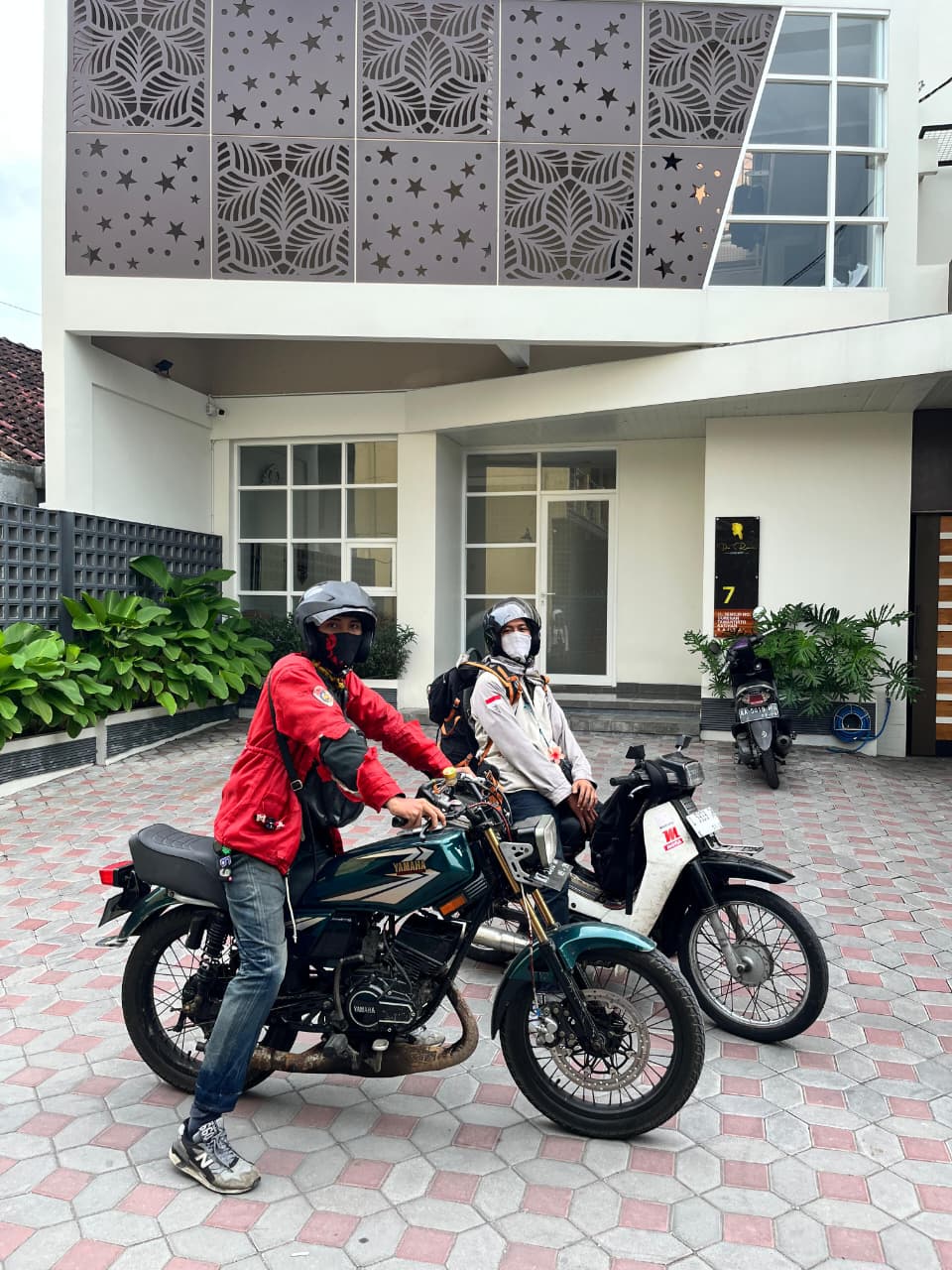 Yogyakarta, depan kost teman.